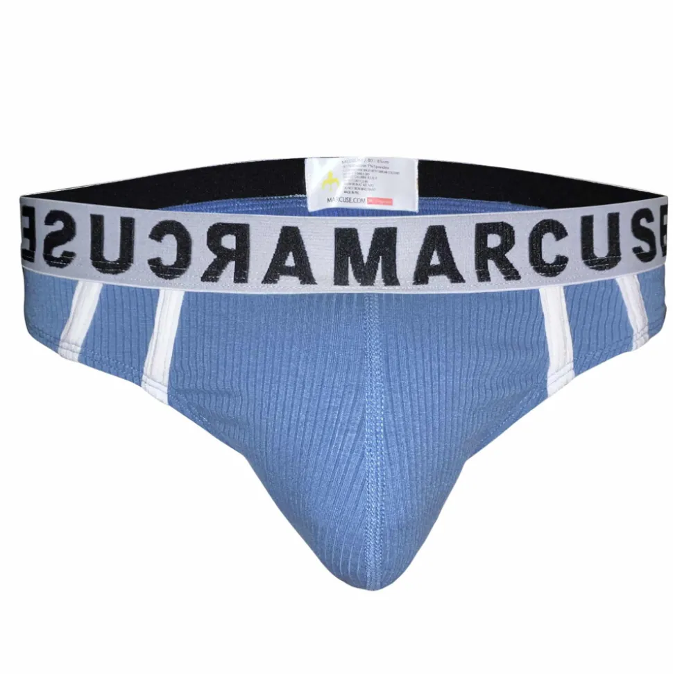String Passant Bleu